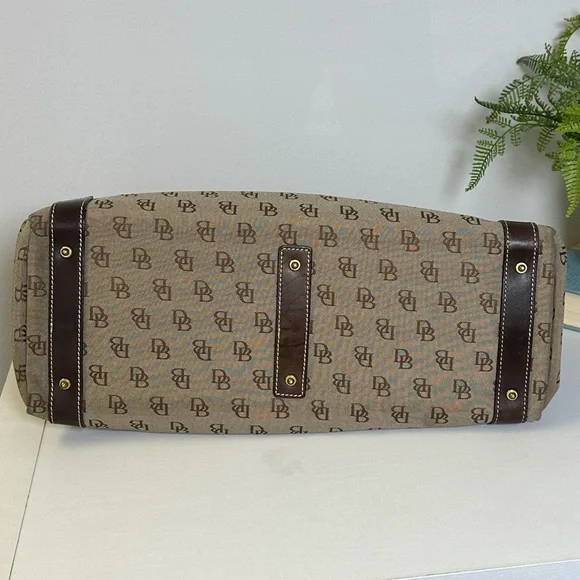 Vintage Dooney & Bourke Anniversary Signature Medium Tote with Leather Trim - Picture 11 of 16